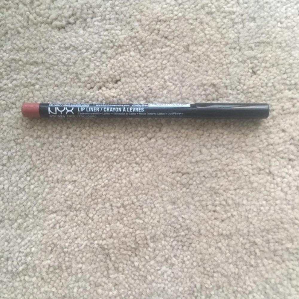 Nyx lipliner in ever
